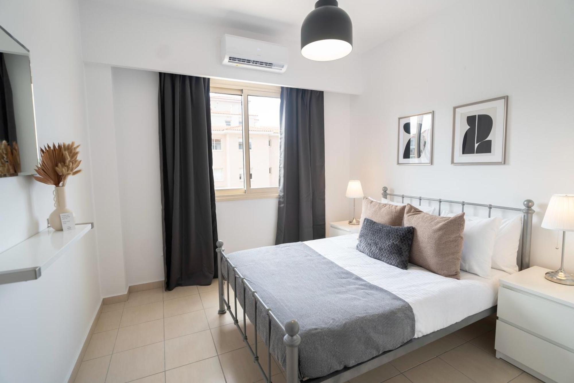 Phaedrus Living Elysian Escape Apartment *